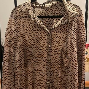 Collard long sleeve shirt leopard